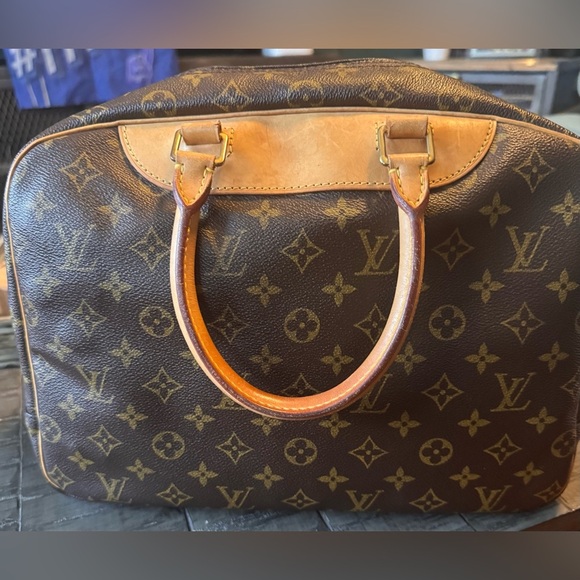 Louis Vuitton Deauville - Picture 4 of 13